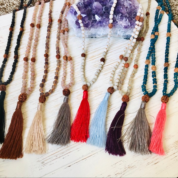 108 yoga mala tassel necklace - handmade in Bali - Picture 2 of 3